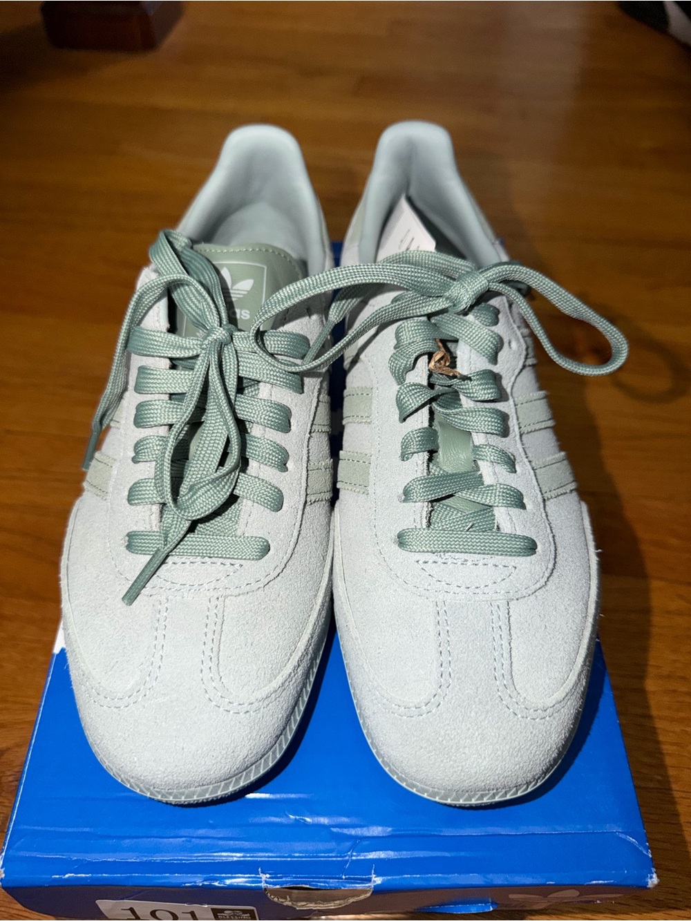 NIB adidas Samba Suede Sneakers in Light Sage Womens 8